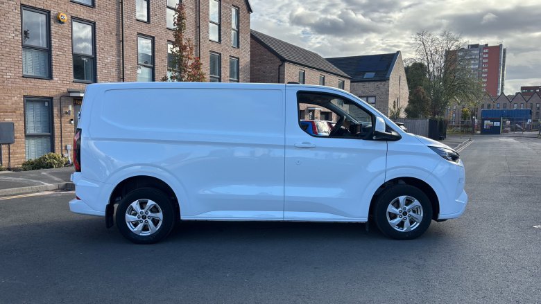 Ford Transit Custom E-320 L1 Rwd 100kW 65kWh H1 Van Limited Auto
